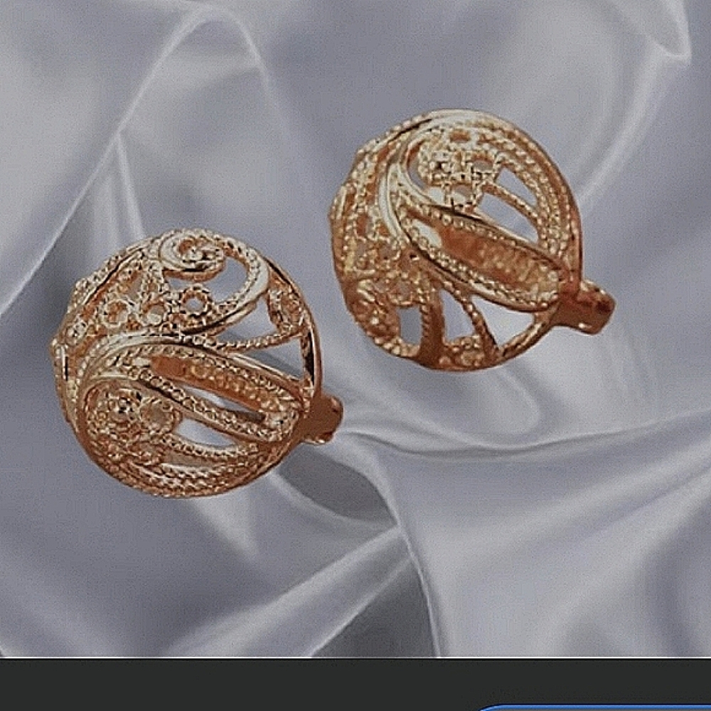 Rose gold Earrings - Picture 2 of 4